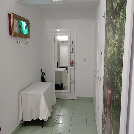 4 - Private Parking And Sea View *