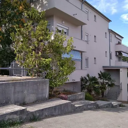 4 - Private Parking And Sea View Apartman *
