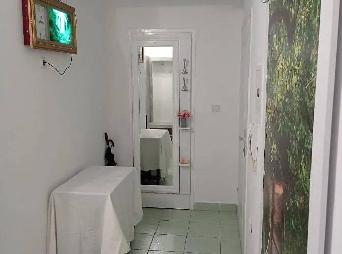 4 - Private Parking And Sea View *