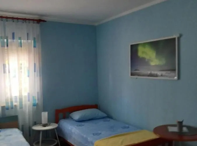 4 - Private Parking And Sea View *